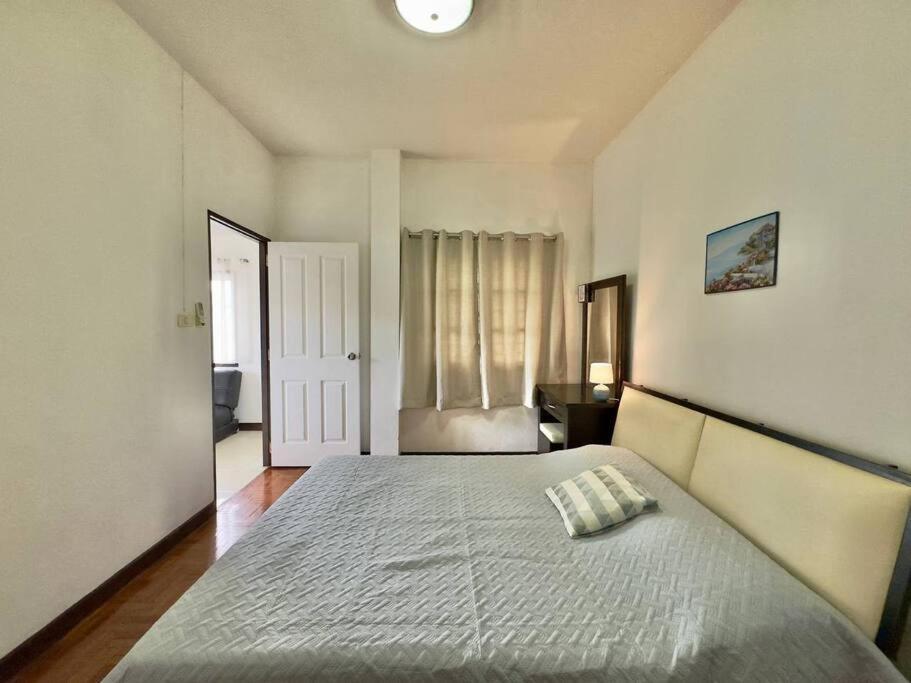 2 Room Apartment In The Old Town Чиангмай Екстериор снимка
